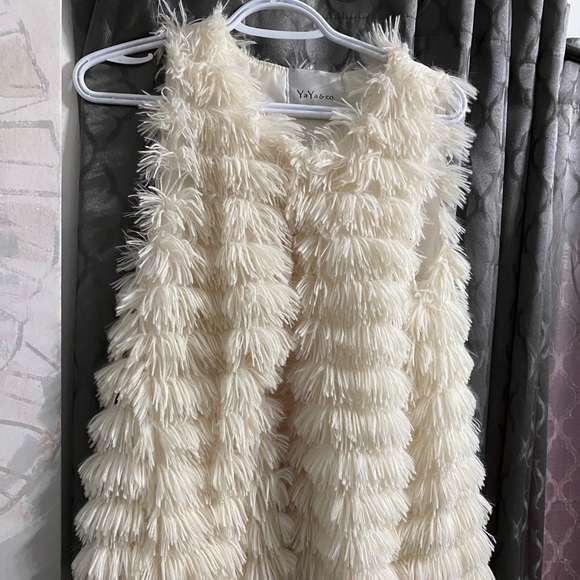 YaYa&Co white furry vest 🤍 - Picture 1 of 2